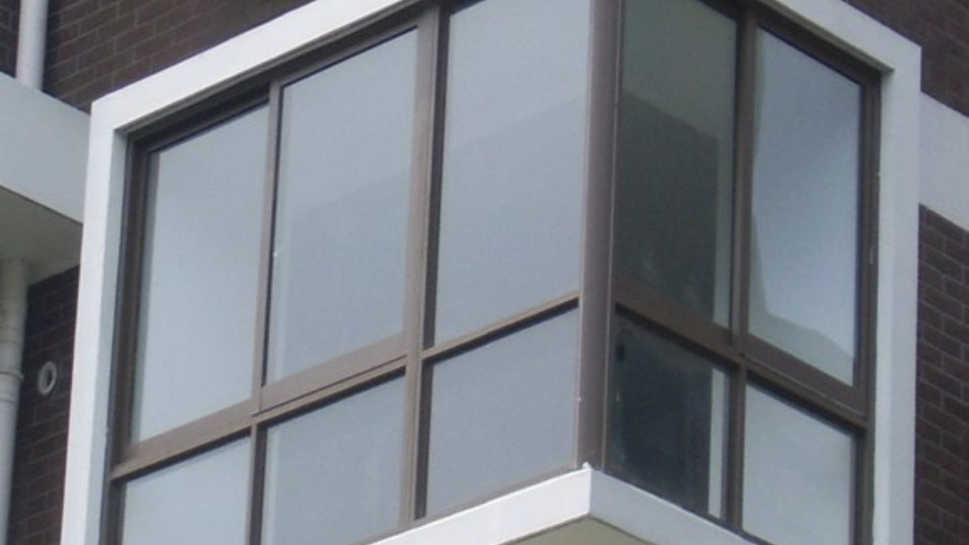 Aluminium Corner Windows